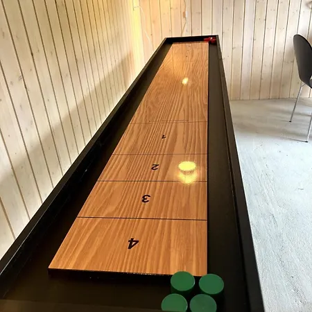 Hébergement de vacances Cozy - Spa, Hot Tub And Play - Close To Marielyst Square Bøtø By